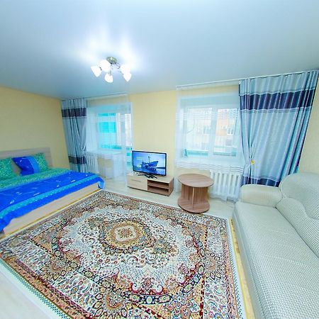 Apart On Slavskogo 14 Ustʼ-Kamenogorsk Zewnętrze zdjęcie